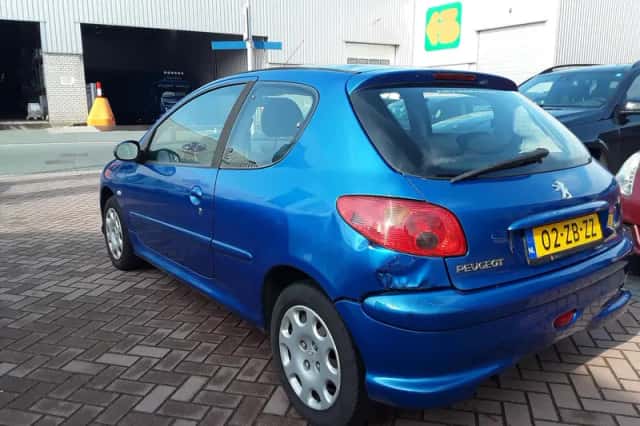 Peugeot 206 (2008) thumbnail 4