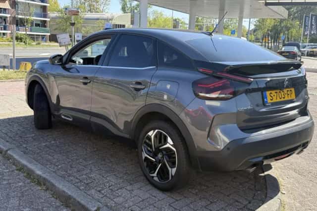 Citroën C4 (2023) thumbnail 3