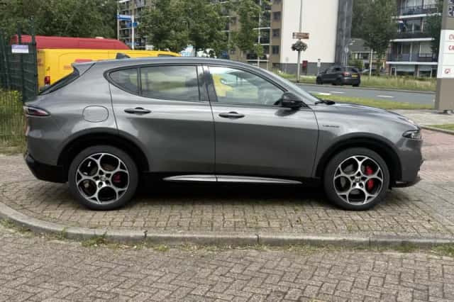 Alfa Romeo Tonale (2025) thumbnail 4