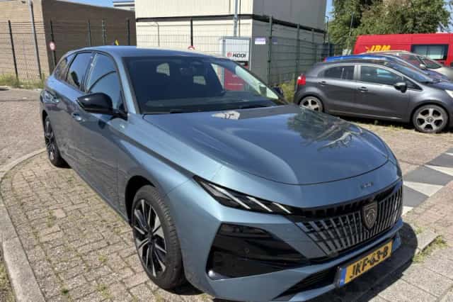 Peugeot 308 (2025) thumbnail 5
