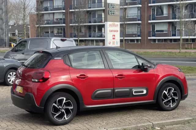 Citroën C3 (2021) thumbnail 4
