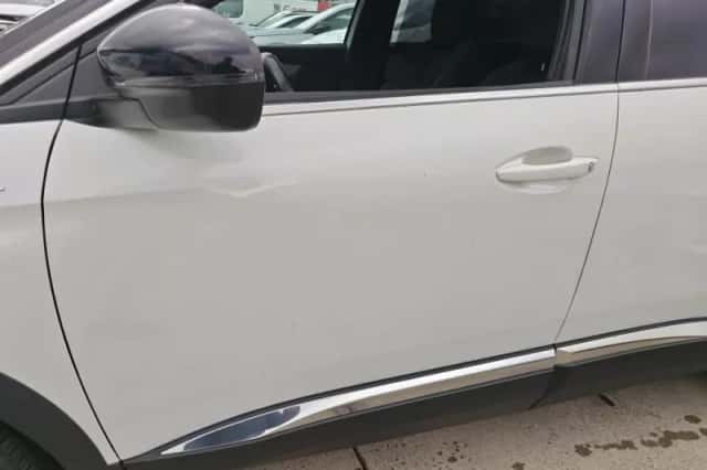 Peugeot 5008 (2021) thumbnail 5
