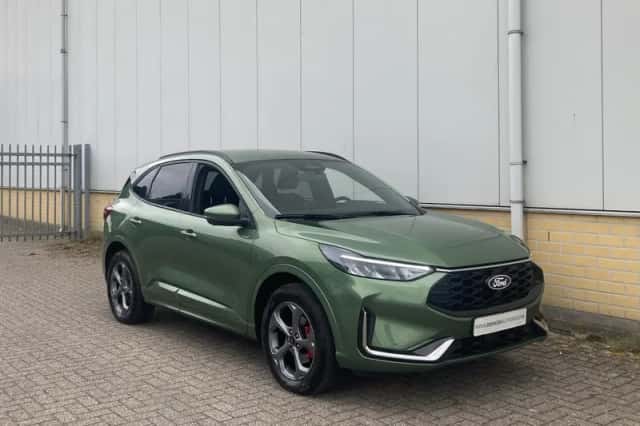 Ford Kuga (2024) thumbnail 4
