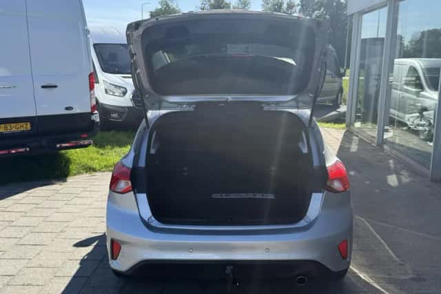Ford Focus (2018) thumbnail 5