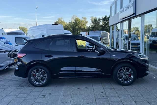 Ford Kuga (2021) thumbnail 6