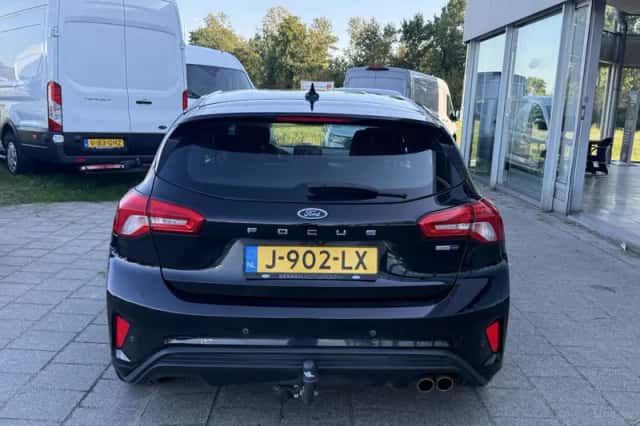 Ford Focus (2020) thumbnail 4