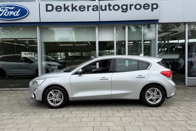 Ford Focus (2019) thumbnail 3