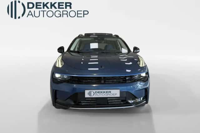 Lynk & Co 01 (2023) thumbnail 2