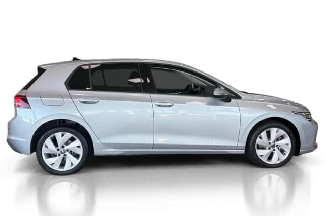 Volkswagen Golf (2025) thumbnail 6