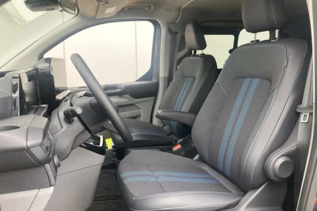 Ford Transit Custom (2024) thumbnail 5