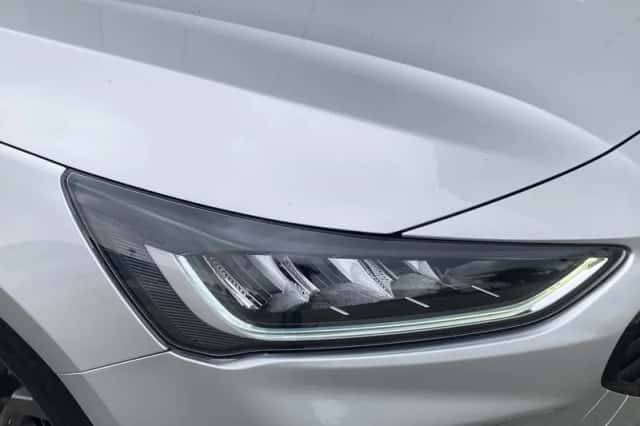 Ford Focus (2024) thumbnail 5