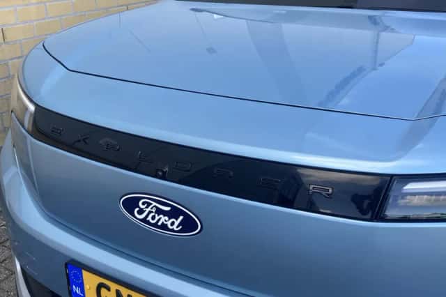 Ford Explorer (2024) thumbnail 4