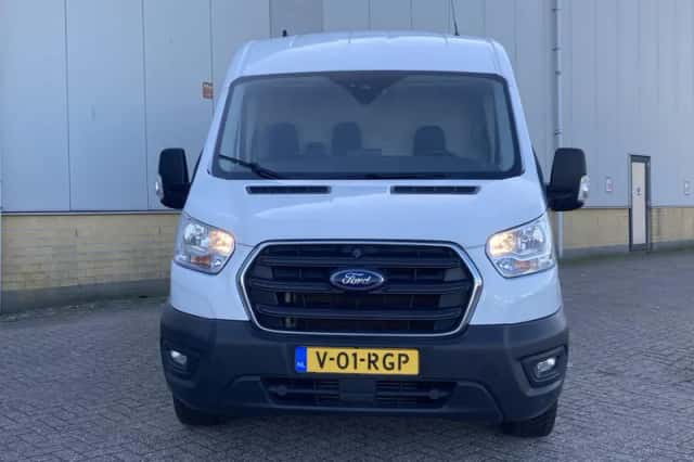 Ford Transit (2021) thumbnail 2