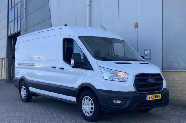Ford Transit (2021) thumbnail 3