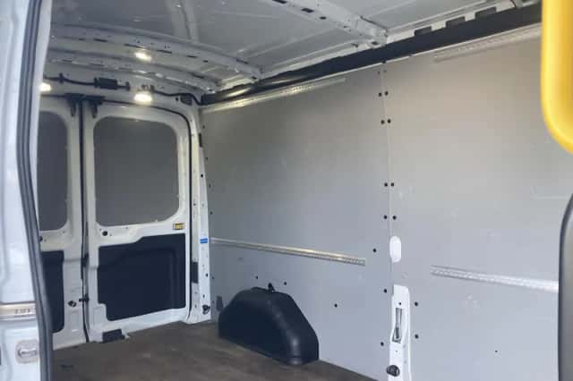 Ford Transit (2021) thumbnail 6