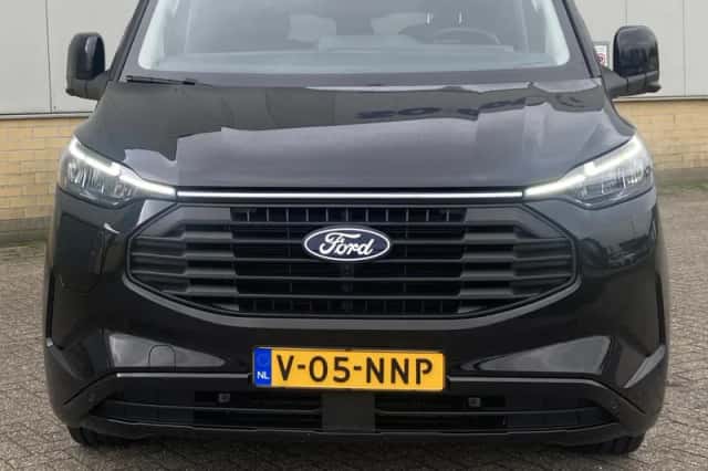 Ford Transit Custom (2025) thumbnail 4