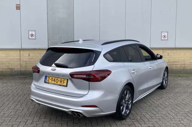 Ford Focus (2024) thumbnail 5