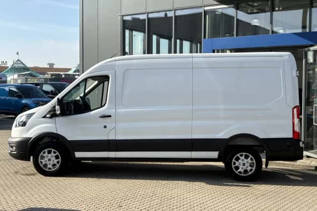 Ford E-Transit (2024) thumbnail 5