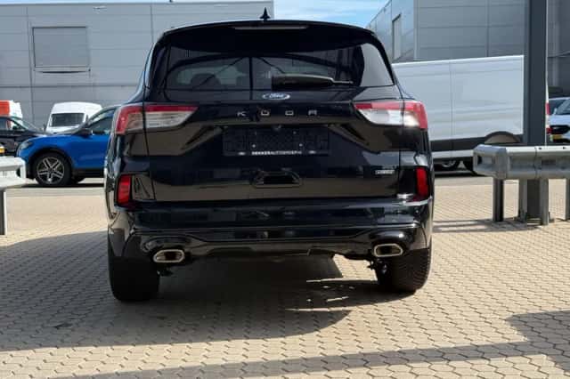 Ford Kuga (2023) thumbnail 6