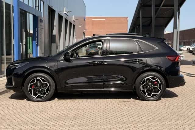 Ford Kuga (2024) thumbnail 6
