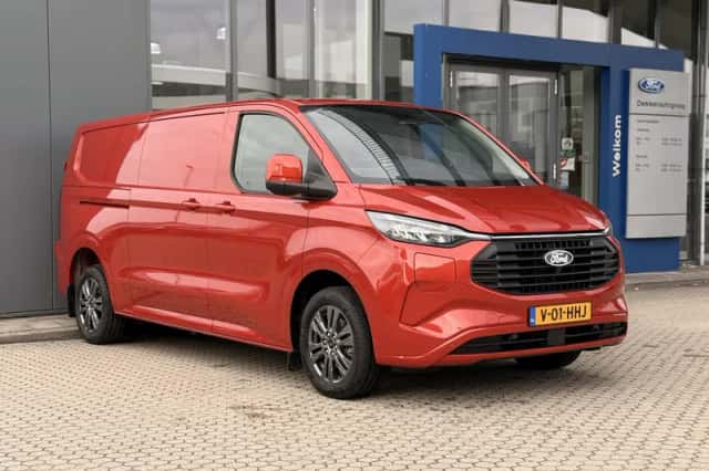 Ford Transit Custom (2024) thumbnail 4