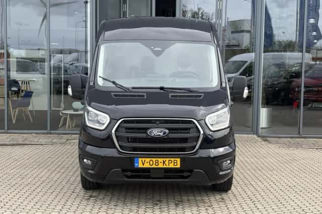 Ford Transit (2024) thumbnail 3