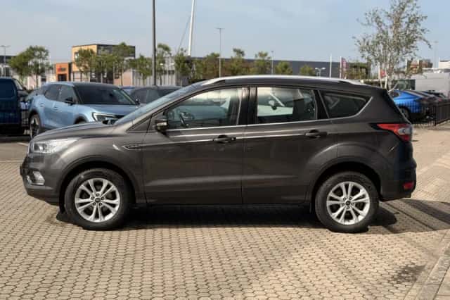 Ford Kuga (2018) thumbnail 6