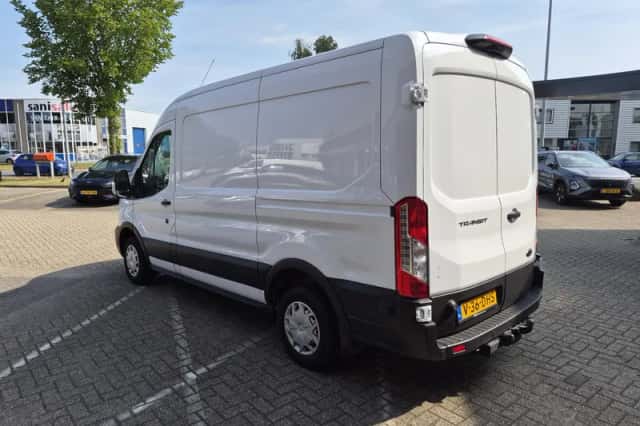Ford Transit (2024) thumbnail 5