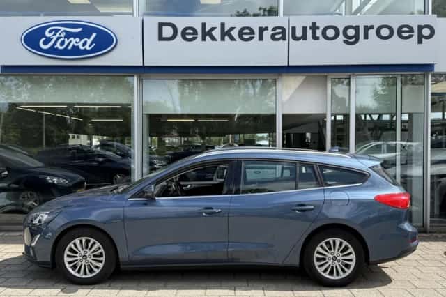 Ford Focus (2019) thumbnail 3