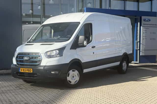 Ford E-Transit (2026) thumbnail 5