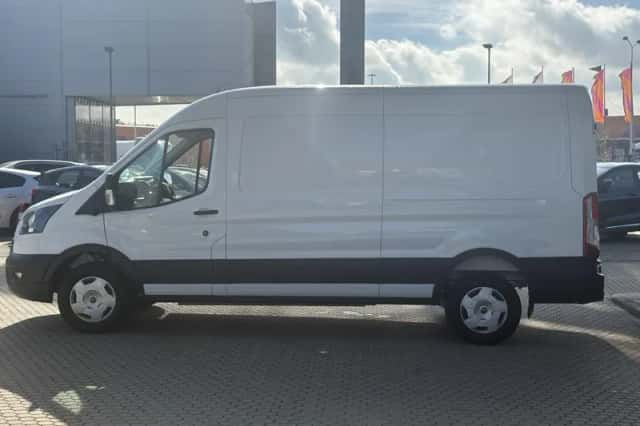 Ford E-Transit (2026) thumbnail 6