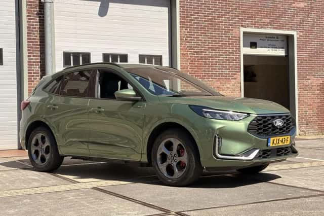 Ford Kuga (2024) thumbnail 5