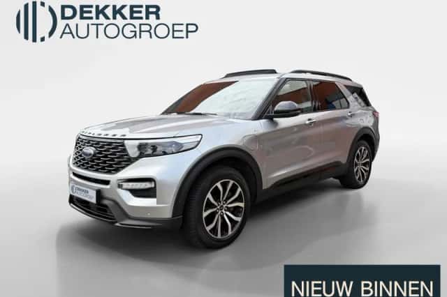 Ford Explorer (2021) thumbnail 1