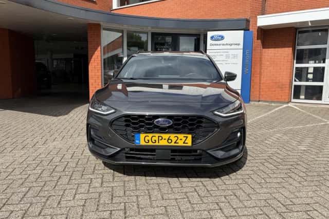 Ford Focus (2024) thumbnail 3