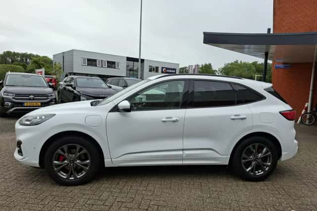 Ford Kuga (2021) thumbnail 6