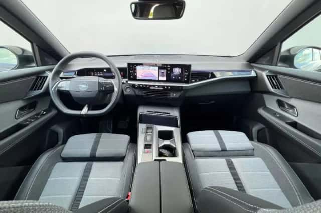 Opel Grandland (2024) thumbnail 6