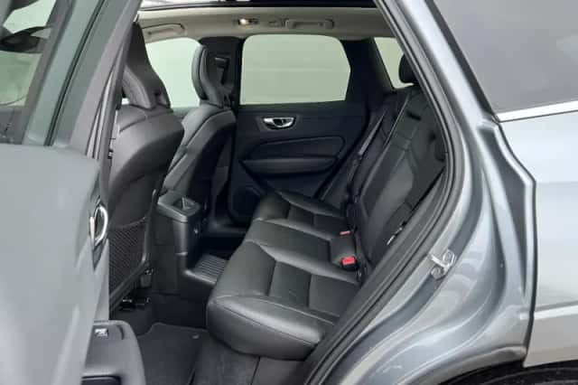 Volvo XC60 (2020) thumbnail 5
