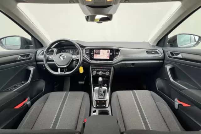 Volkswagen T-Roc (2020) thumbnail 6