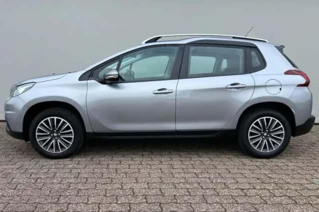 Peugeot 2008 (2019) thumbnail 3
