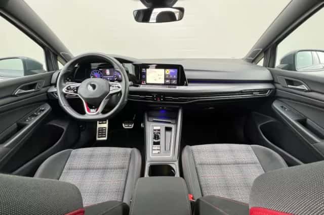 Volkswagen Golf (2020) thumbnail 6