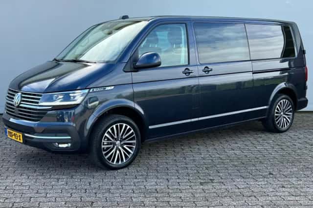 Volkswagen Transporter (2023) thumbnail 1
