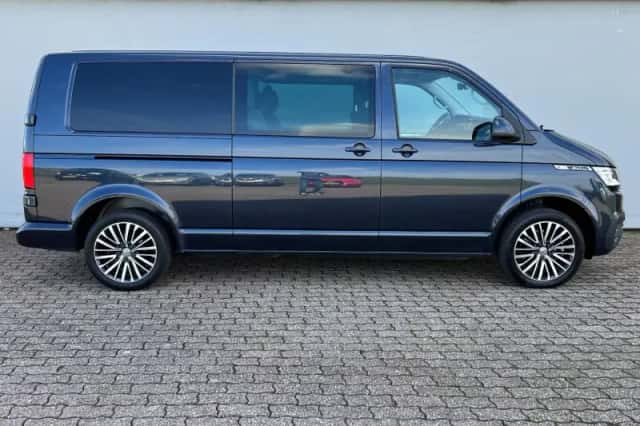 Volkswagen Transporter (2023) thumbnail 4