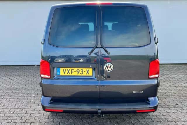 Volkswagen Transporter (2023) thumbnail 6