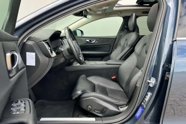Volvo V60 (2020) thumbnail 4
