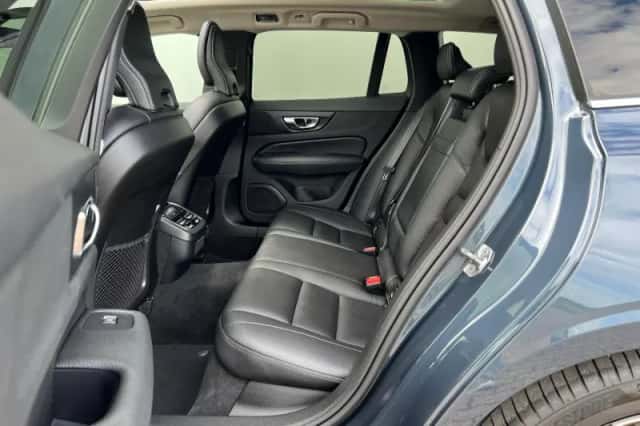 Volvo V60 (2020) thumbnail 5