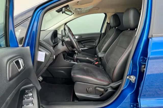 Ford EcoSport (2019) thumbnail 4