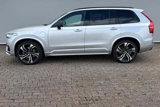 Volvo XC90 (2020) thumbnail 2