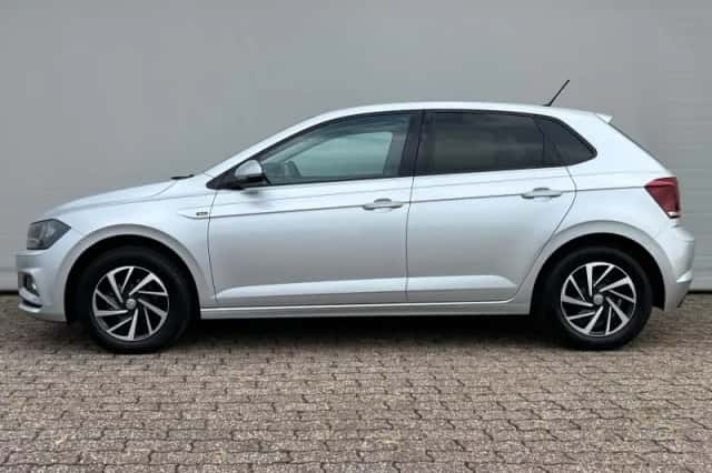 Volkswagen Polo (2019) thumbnail 3