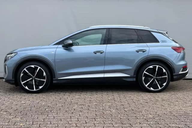 Audi Q4 e-tron (2022) thumbnail 4