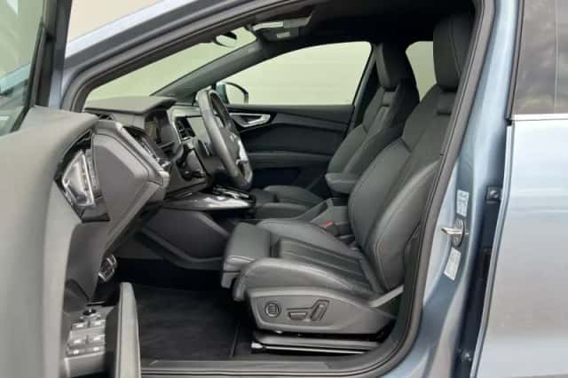 Audi Q4 e-tron (2022) thumbnail 5
